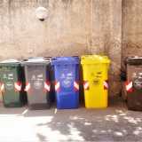 In citt� ci sono quartieri in cui � stata attivato questo tipo di raccolta differenziata, ma sono pochi e periferici. Il primo � stato Santo Spirito nel 2017